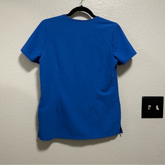 Figs Winning Blue Casma 3 Pocket Vneck Scrub Top Technical Collection  XS - Picture 6 of 7